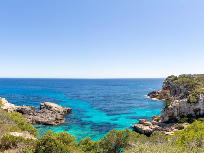 Mallorca für Alleinreisende: Sicherheit, Tipps und Community