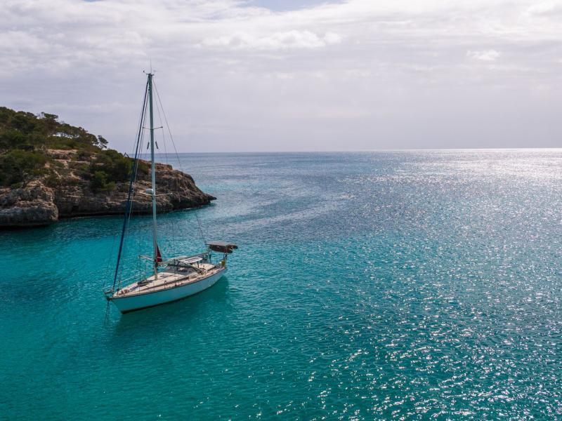 Segeln auf Mallorca: Törns, Charter und die schönsten Buchten